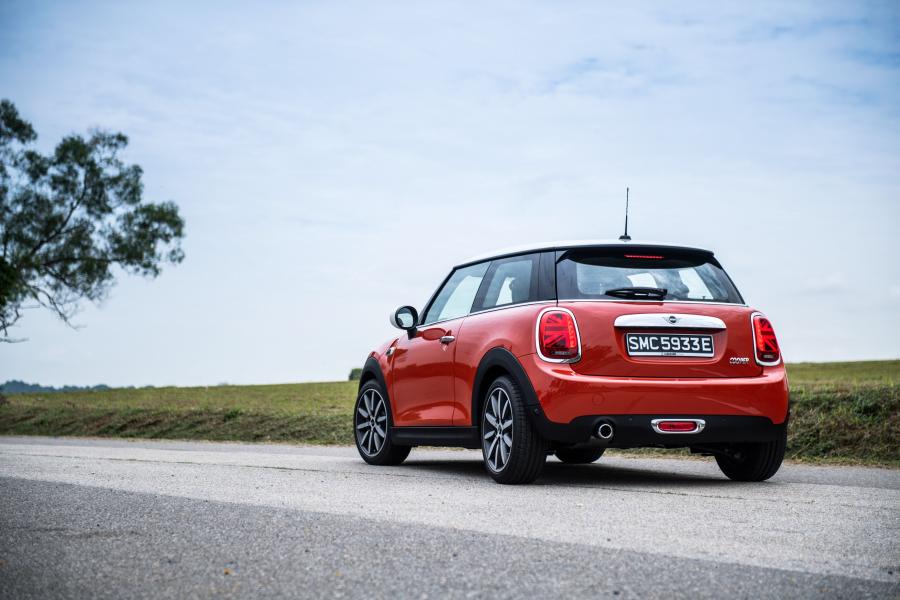  Mini Cooper (F56) 2018 года  (SG) (фото 7 из 18)